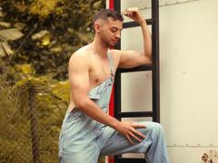 MichaelMagno - male webcam at LiveJasmin