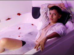 MichaelaMistress - shemale webcam at xLoveCam