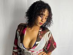 AuraTeam - female with brown hair webcam at xLoveCam