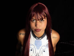 Michy69 - female with black hair webcam at xLoveCam