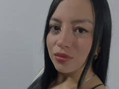 MiiaG - female webcam at xLoveCam