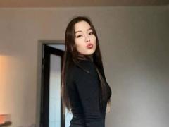 MikeBooras - female with brown hair webcam at xLoveCam