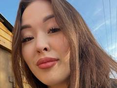 MikeBooras - female with brown hair webcam at xLoveCam