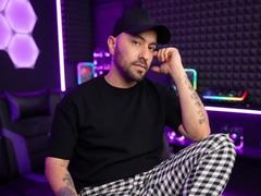 MikeLoverss - male webcam at xLoveCam