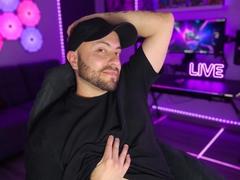 MikeLoverss - male webcam at xLoveCam