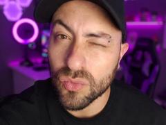 MikeLoverss - male webcam at xLoveCam