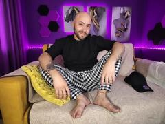 MikeLoverss - male webcam at xLoveCam