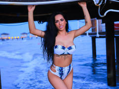 MikyLovee - female with black hair and  small tits webcam at LiveJasmin