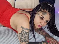 MilaBlake - blond female webcam at xLoveCam
