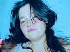 MilaDallila - blond female with  big tits webcam at xLoveCam