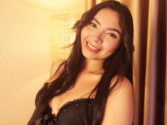 MilaDor - female with black hair and  big tits webcam at xLoveCam