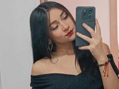 MilaDreams - female with brown hair and  big tits webcam at xLoveCam