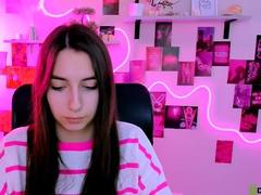 MilaFire from xLoveCam