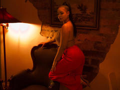 MilaRomano - female with brown hair and  big tits webcam at xLoveCam