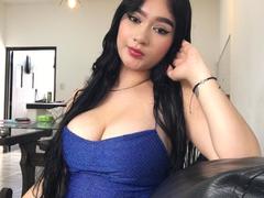 MilaVoss from xLoveCam