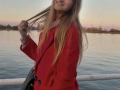 MilaYanis - blond female with  small tits webcam at xLoveCam