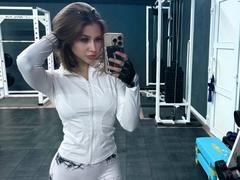 MilagrosEdmisten from xLoveCam