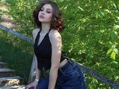 MilagrosEdmisten - female webcam at xLoveCam