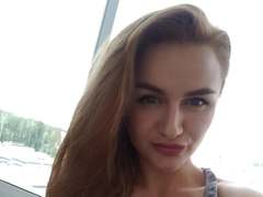 MilanaKolliz - female with brown hair and  small tits webcam at xLoveCam