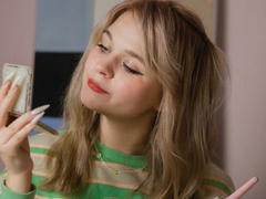 MilanaWent - blond female webcam at LiveJasmin