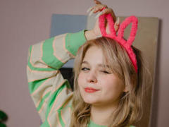 MilanaWent - blond female webcam at LiveJasmin