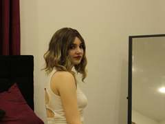 MilenaMoriss - female with brown hair webcam at LiveJasmin