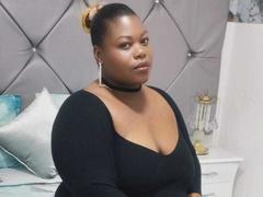 MilenaLopez - female with black hair and  big tits webcam at xLoveCam