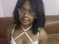 Milenah from xLoveCam