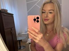 MileyAngel - female webcam at xLoveCam