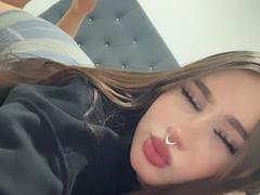 MileyBaker - shemale webcam at xLoveCam