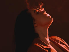 MileyCain - female with brown hair and  big tits webcam at LiveJasmin