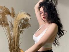 MileyCain - female with brown hair and  big tits webcam at LiveJasmin