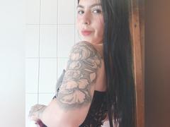 AlexandraAron - female with black hair and  big tits webcam at LiveJasmin