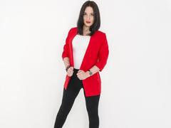 MillaQueen - female with black hair webcam at xLoveCam