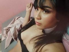 MillenaCollins - female with black hair and  big tits webcam at xLoveCam