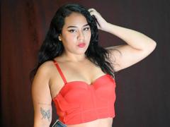 MillenaCollins - female with black hair and  big tits webcam at xLoveCam