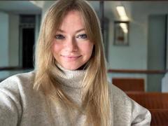 MillieLust - blond female with  small tits webcam at xLoveCam