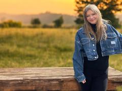 MillieLust - blond female with  small tits webcam at xLoveCam