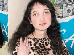 AshleyTaft - female with brown hair webcam at LiveJasmin