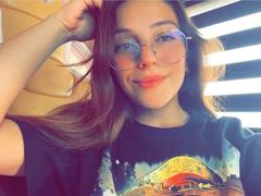 MillyKenner - female webcam at xLoveCam