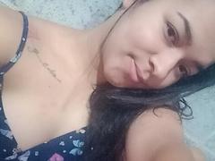 MillyhOne from xLoveCam
