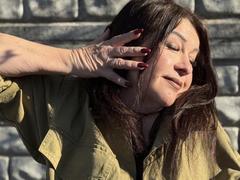 MinervaBonny - female with black hair and  big tits webcam at xLoveCam