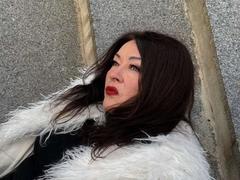 MinervaBonny - female with black hair and  big tits webcam at xLoveCam