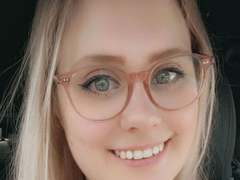 MiraMore-hot - blond female with  big tits webcam at xLoveCam