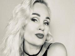 Elis_miracle - blond female with  big tits webcam at ImLive