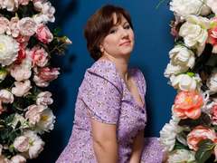 SahaJey - female with brown hair and  big tits webcam at LiveJasmin