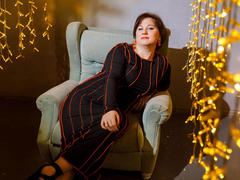 SahaJey - female with brown hair and  big tits webcam at LiveJasmin