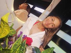 MirandaCeleste - blond female with  big tits webcam at xLoveCam