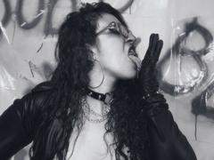 MirandaRousse - female with red hair webcam at xLoveCam