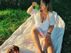 MirayDesire - female webcam at xLoveCam